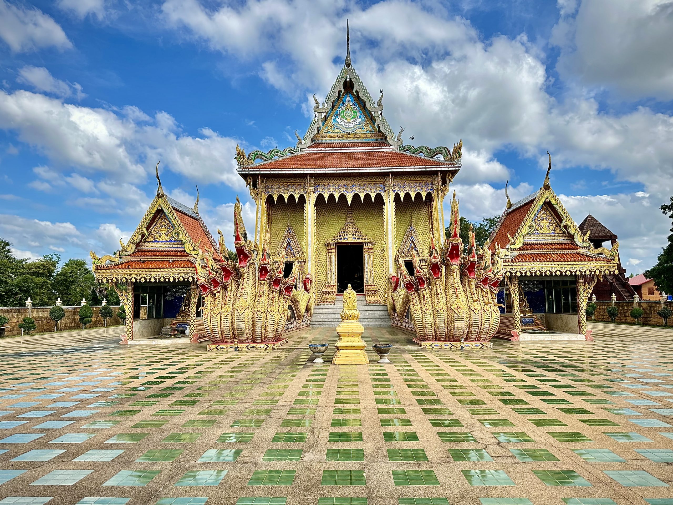 Wat Sri Bueng Bun, Thailand