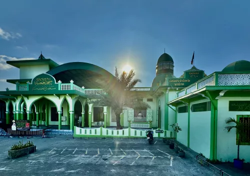 Old central mosque, Al-Jum’iyah Mosque, Narathiwat, Thailand