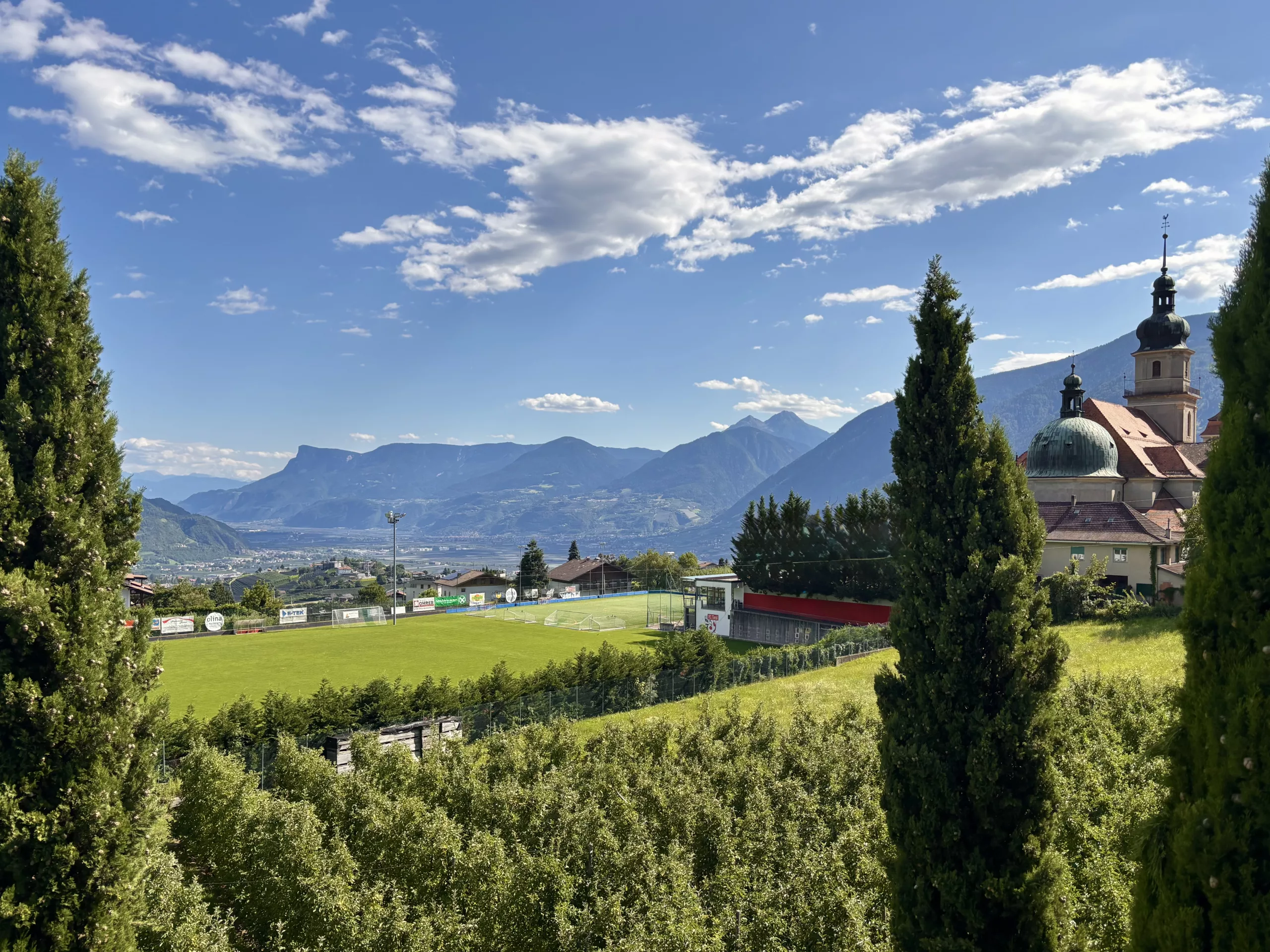 Dorf Tirol, Italien