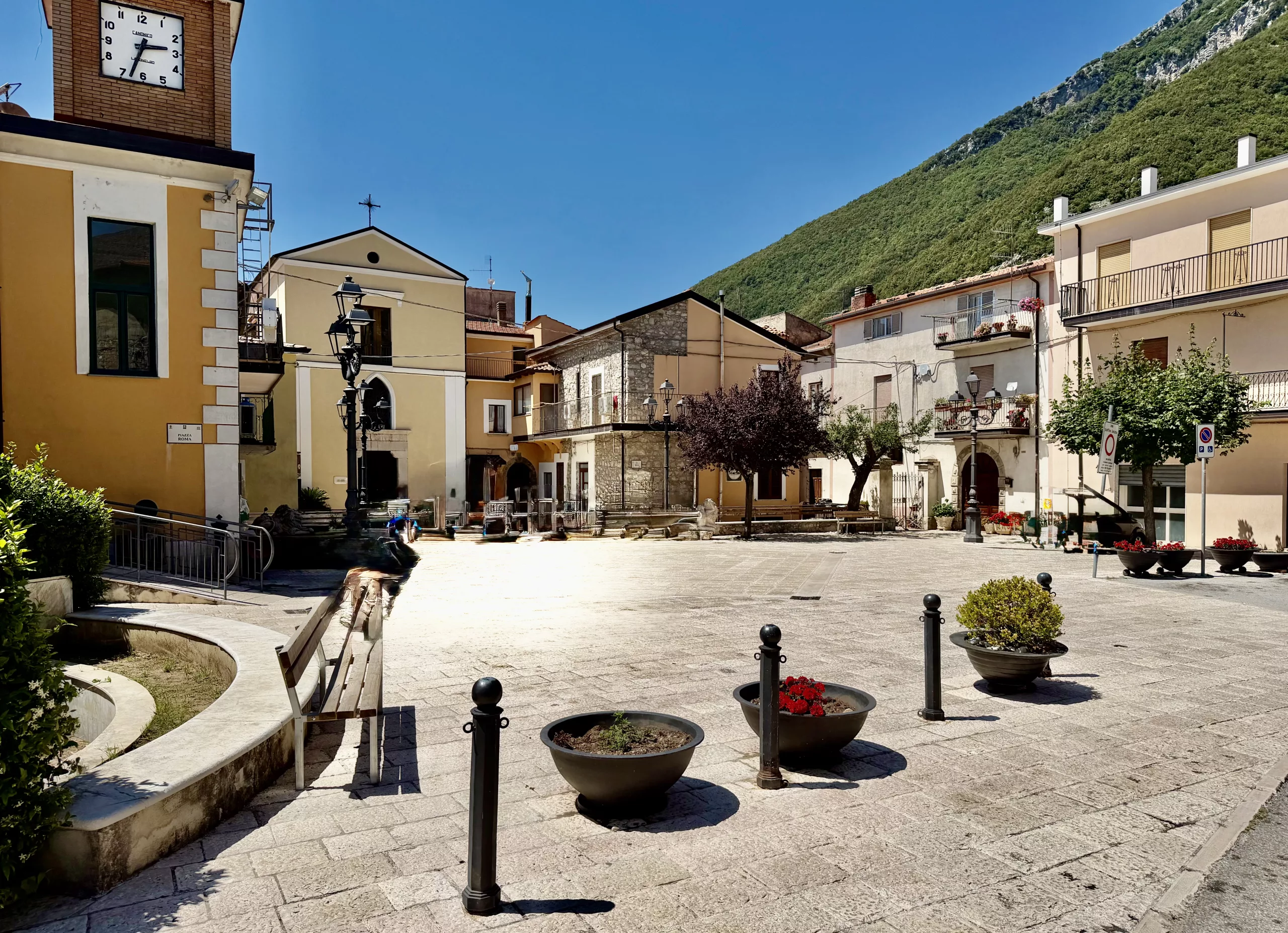 Monteforte Cilento, Italy #dustysocks