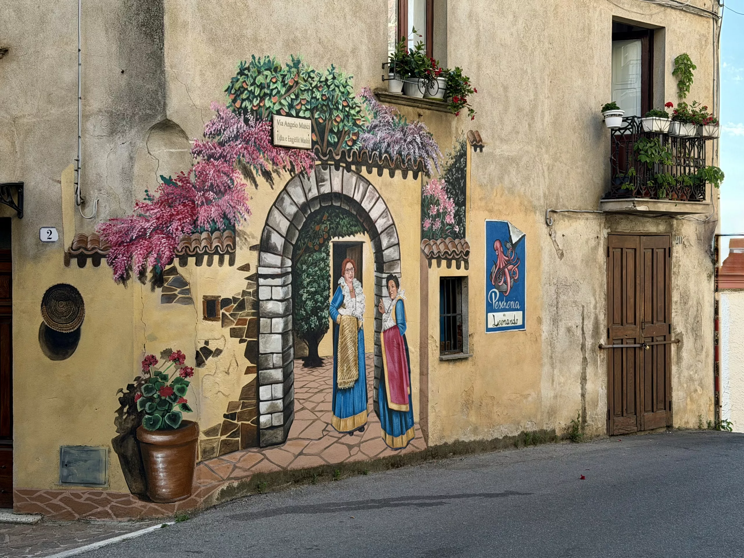 Santa Sofia d‘Epiro, Italy #dustysocks