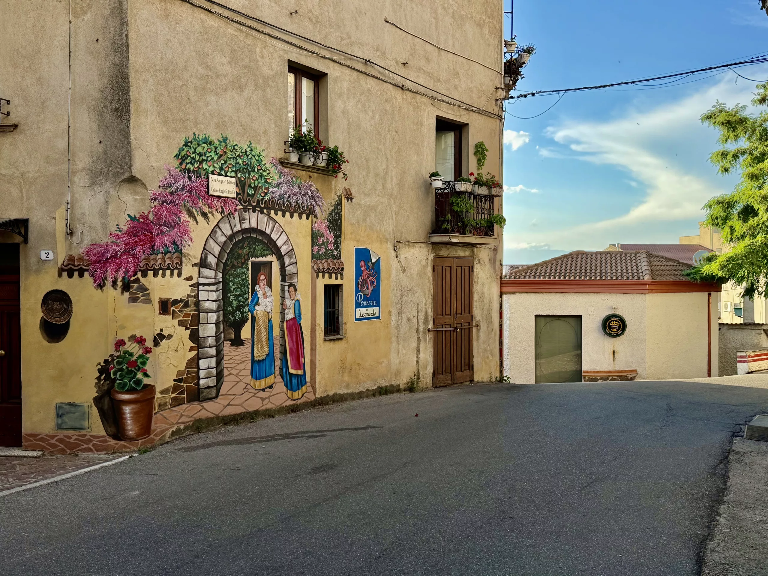 Santa Sofia d‘Epiro, Italy #dustysocks