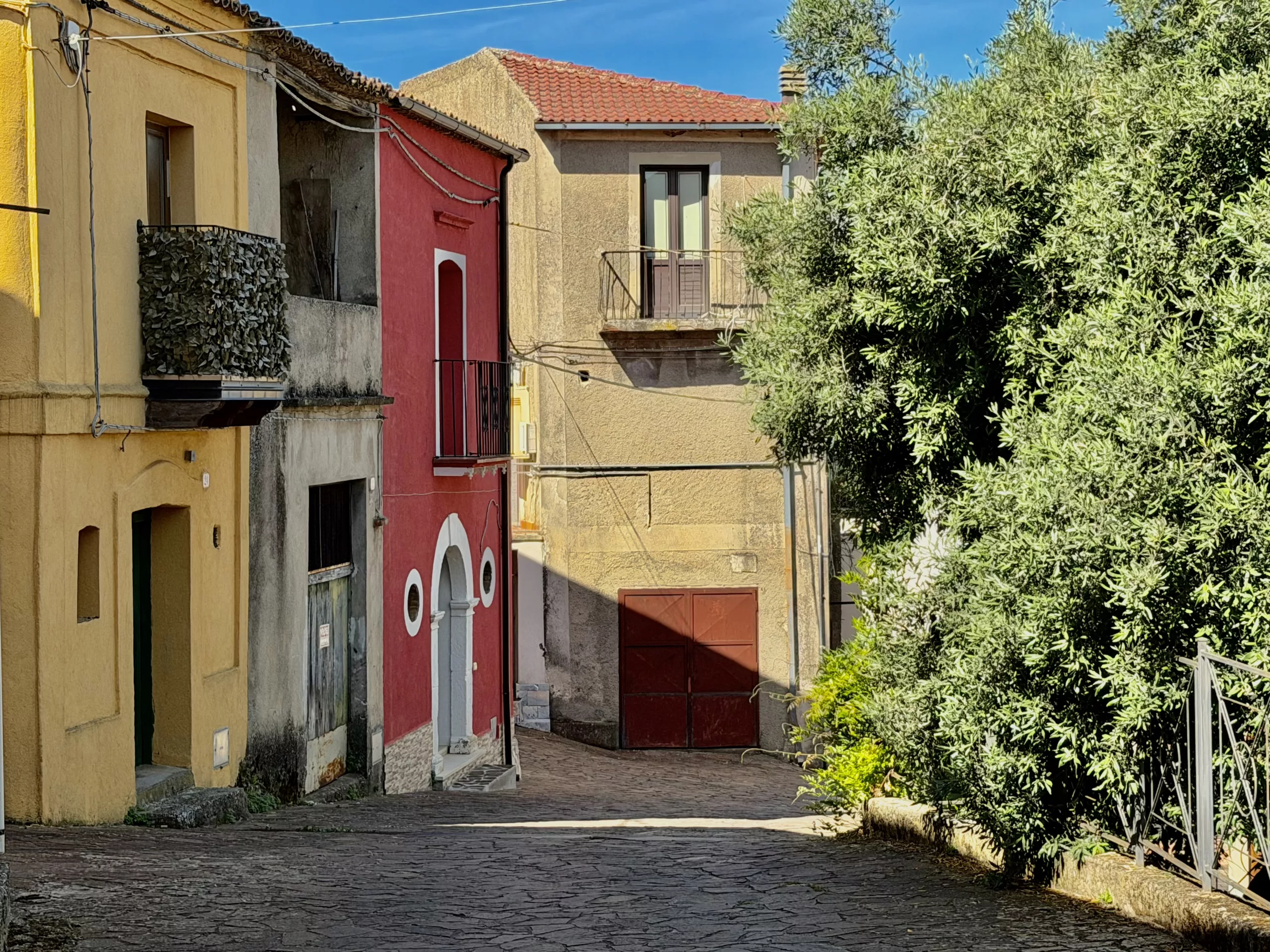 Santa Sofia d‘Epiro, Italy #dustysocks