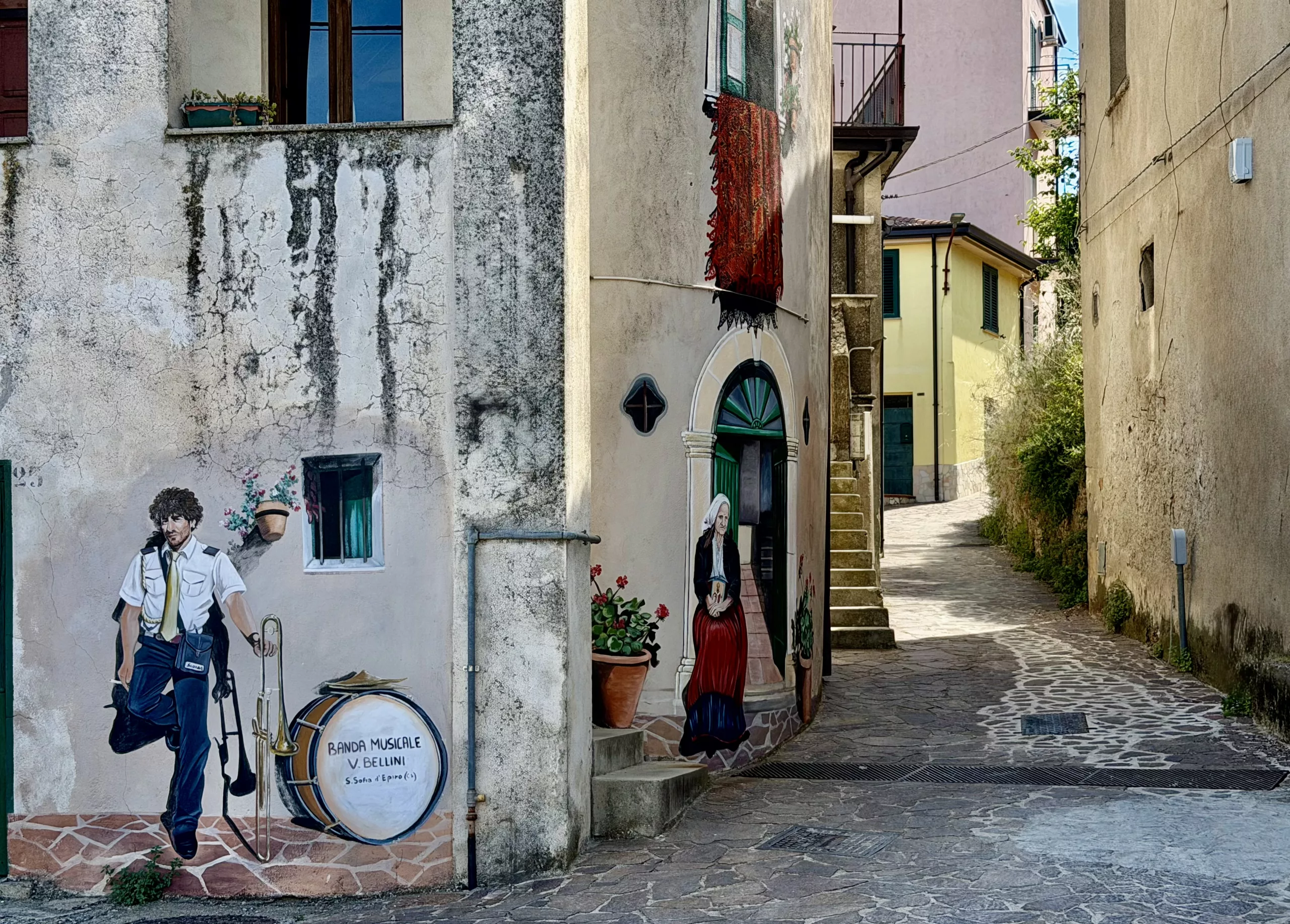 Santa Sofia d‘Epiro, Italy #dustysocks