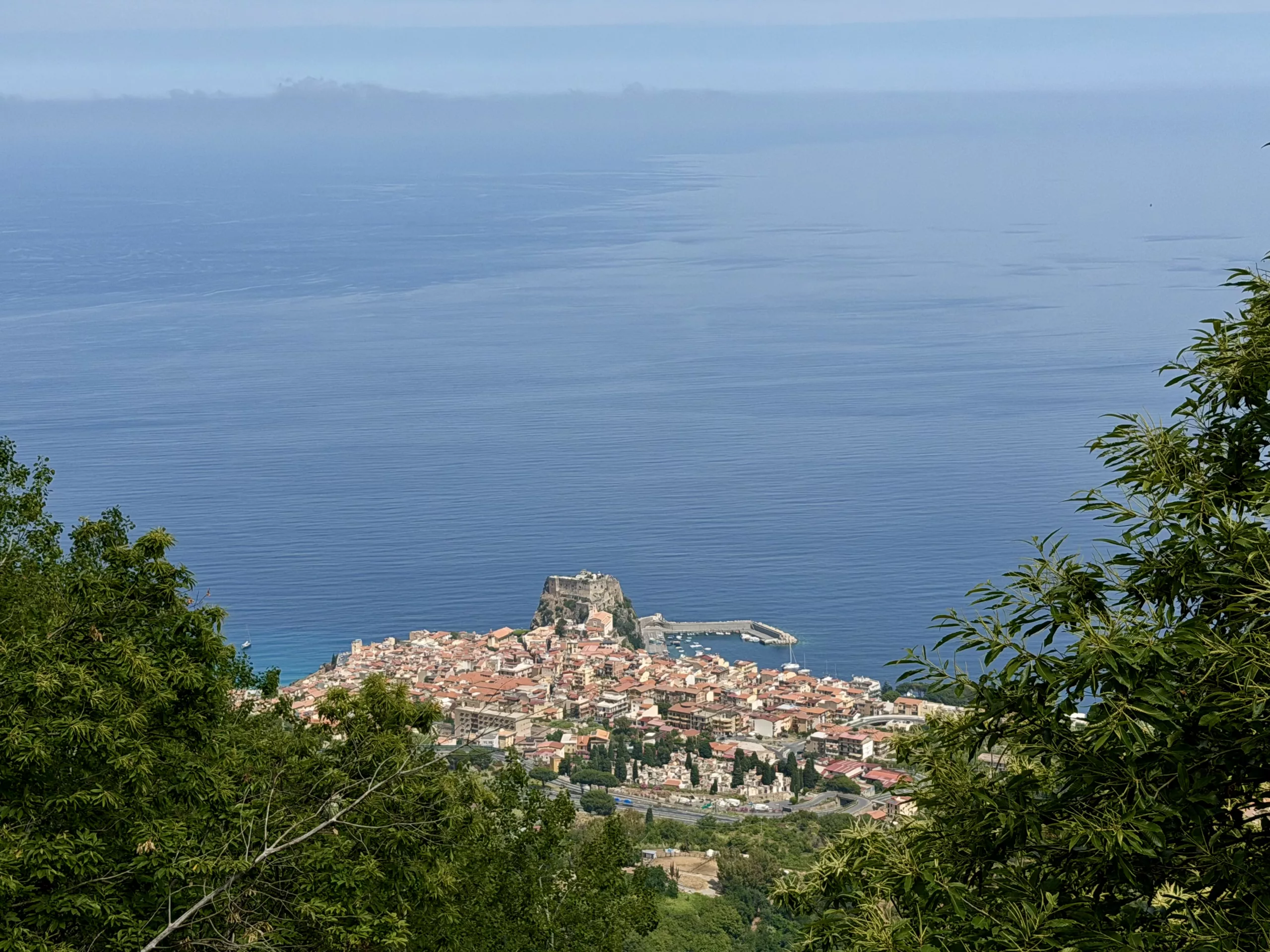Scilla, Calabria, Italy
#dustysocks