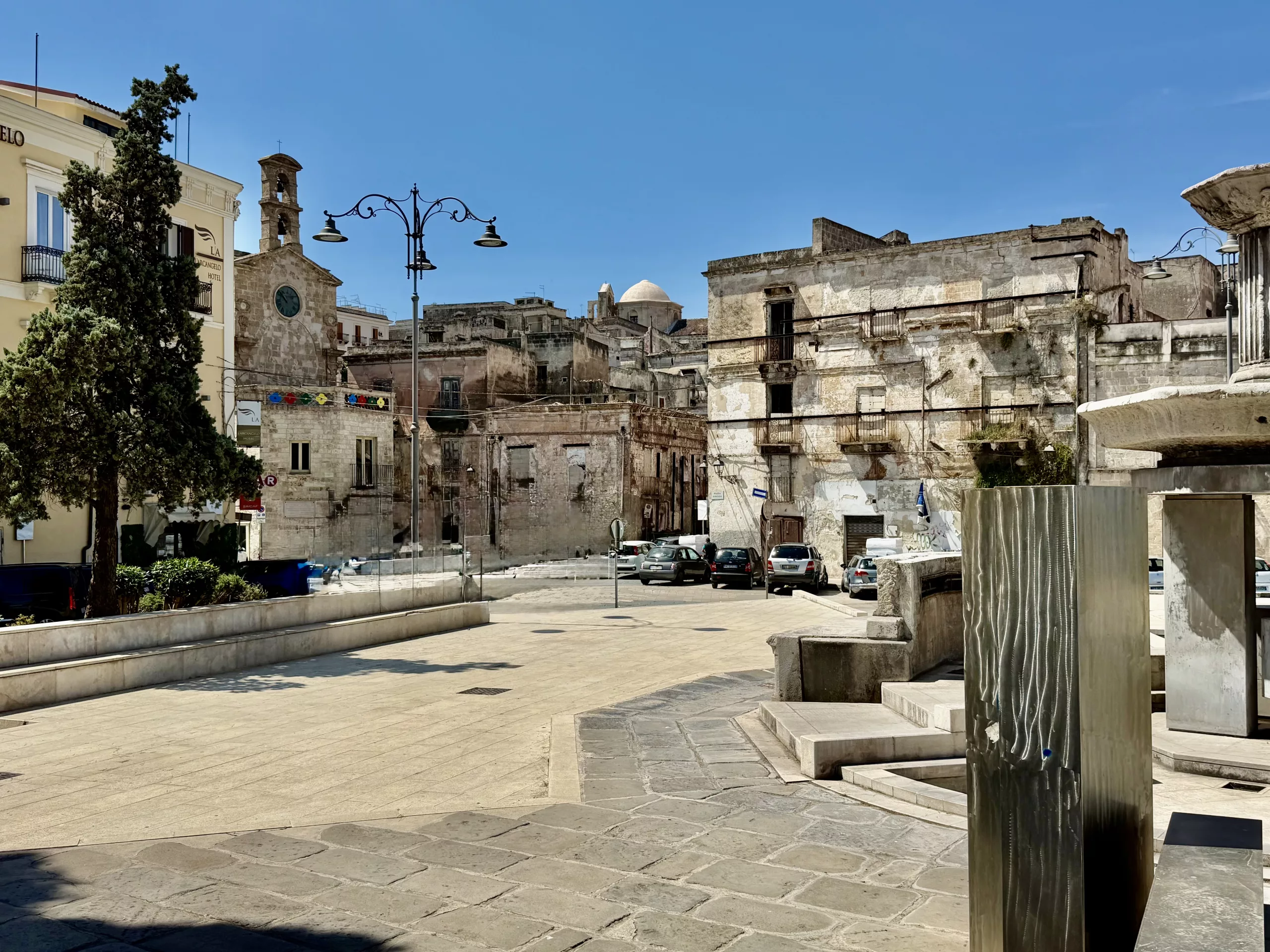 Taranto, Italy
#dustysocks