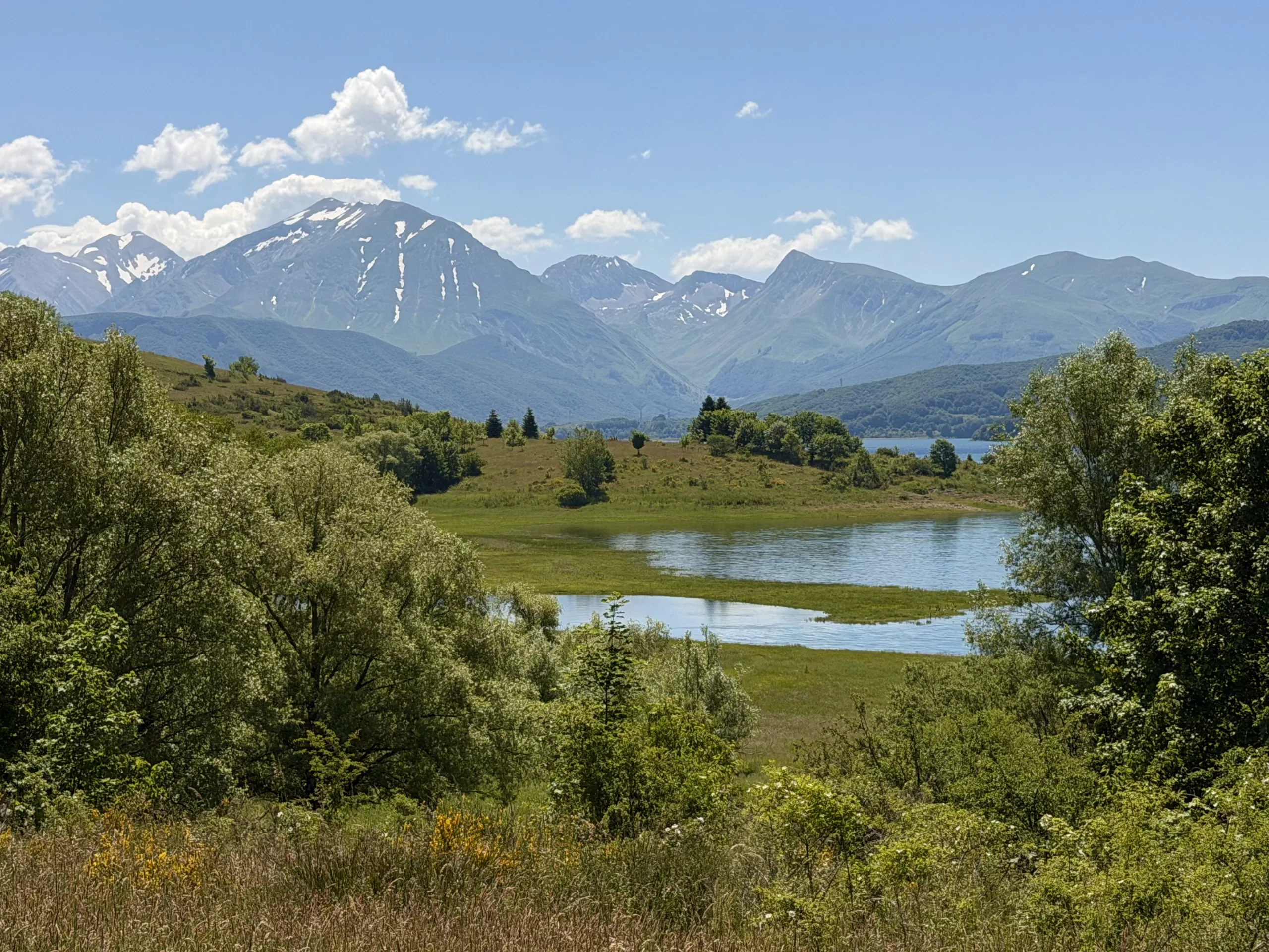 Lago di Campotosto, Italy #dustysocks